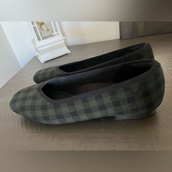 Vivaia Shoes - Vivaia Like New!!!Women’s Black and Olive Check Slip-On Ballet Flats